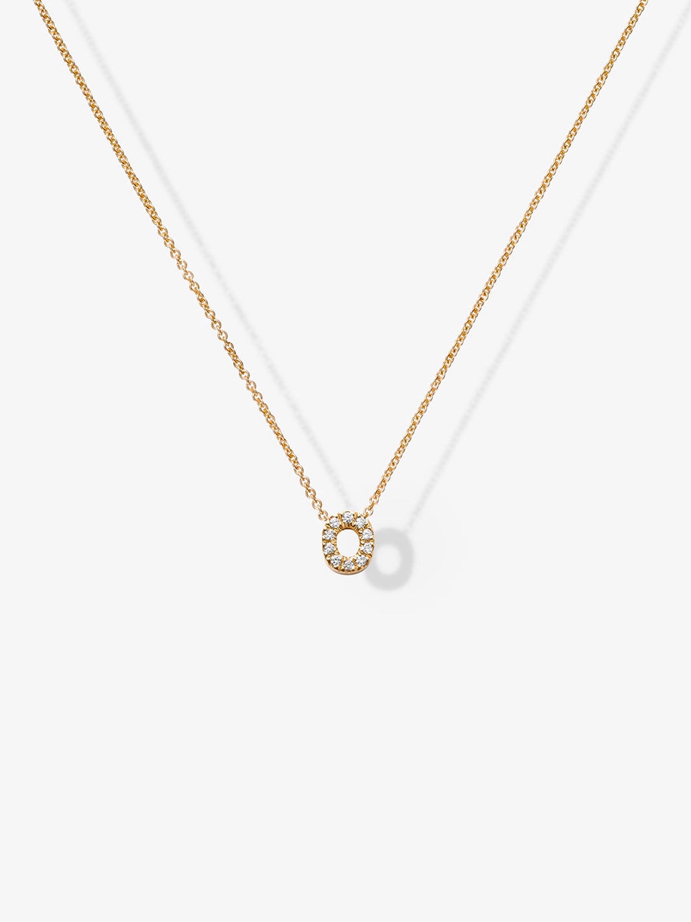 Letter O Necklace in Diamonds and 18k Gold